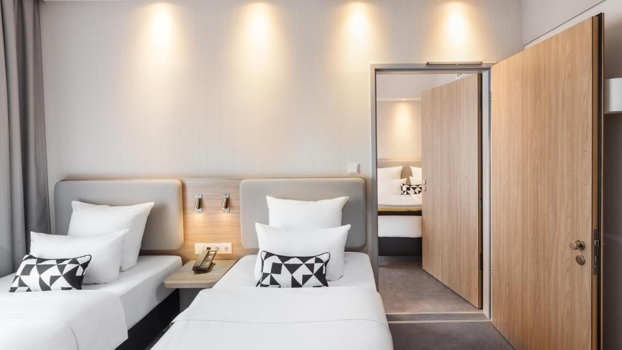 Holiday Inn Express - Munich North By Ihg Exterior foto