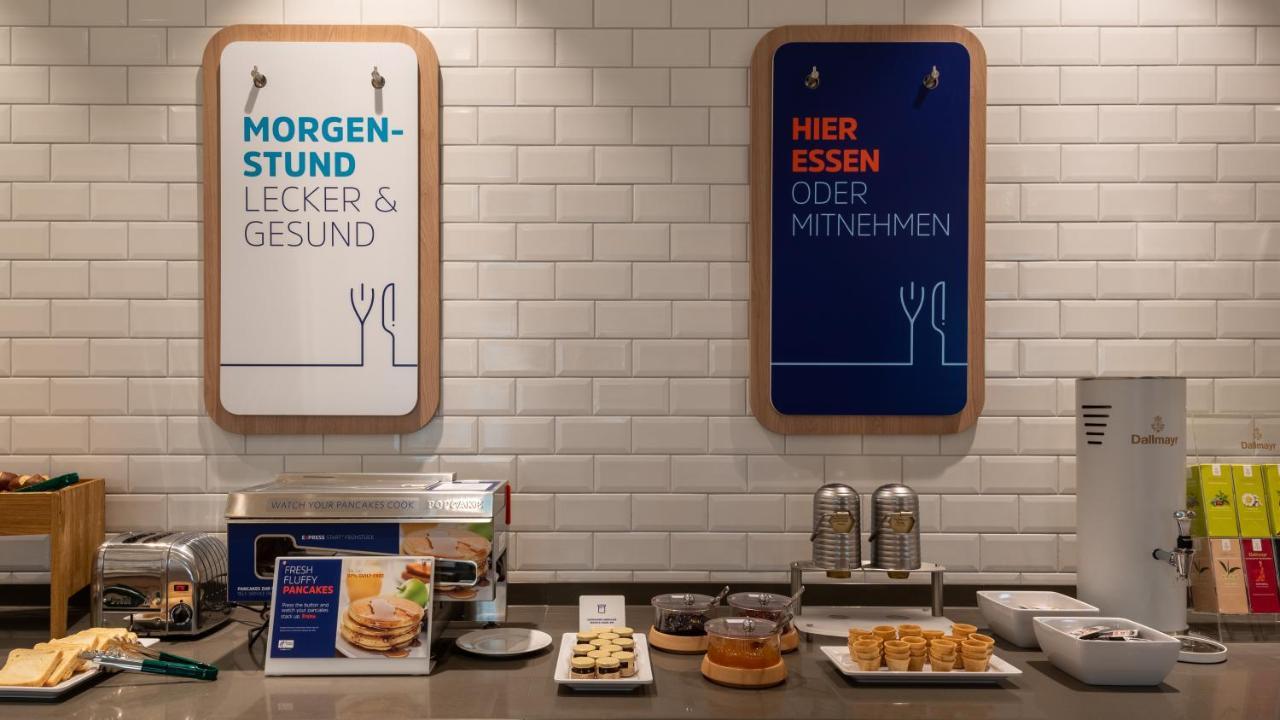 Holiday Inn Express - Munich North By Ihg Exterior foto