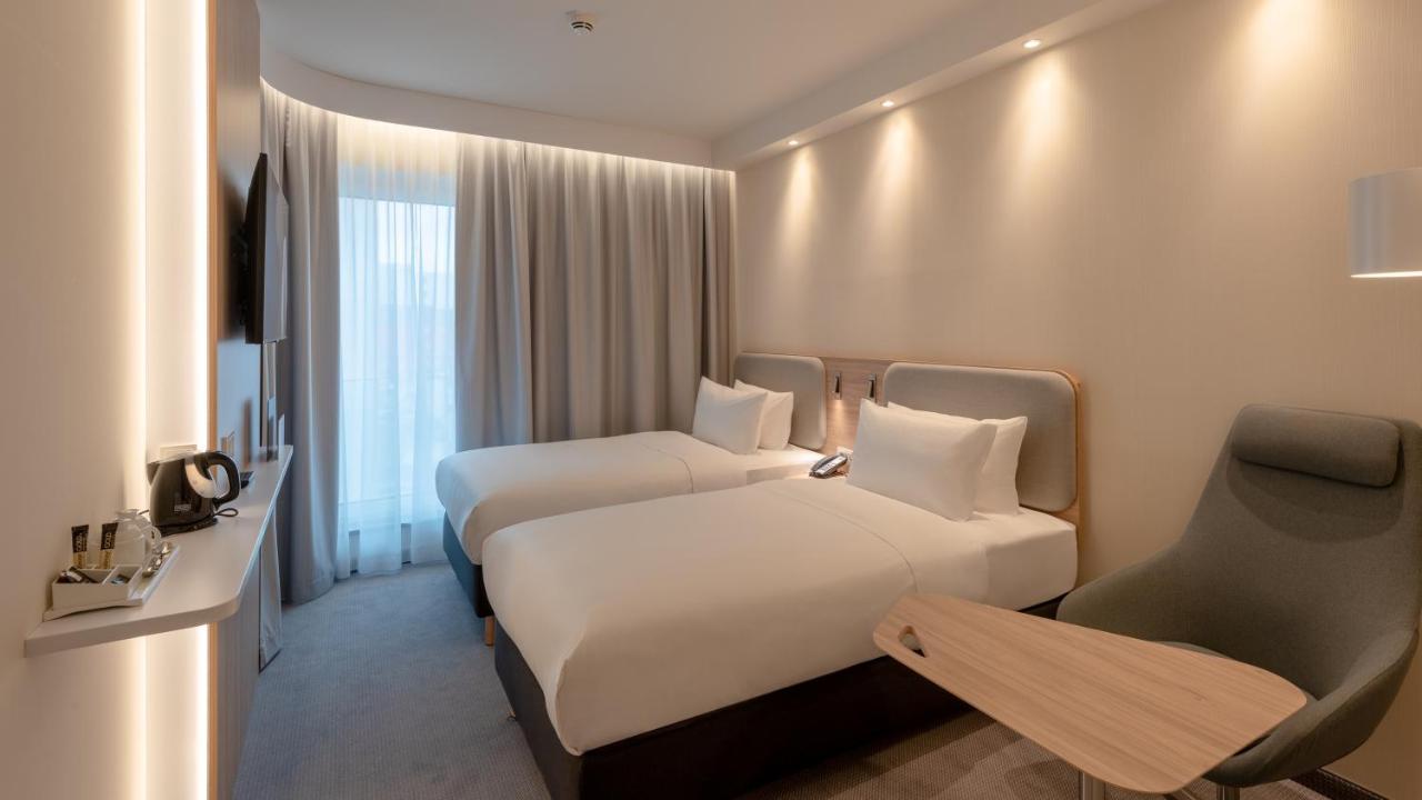Holiday Inn Express - Munich North By Ihg Exterior foto