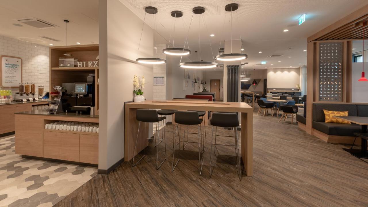 Holiday Inn Express - Munich North By Ihg Exterior foto