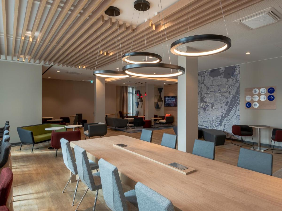 Holiday Inn Express - Munich North By Ihg Exterior foto