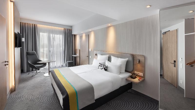 Holiday Inn Express - Munich North By Ihg Exterior foto